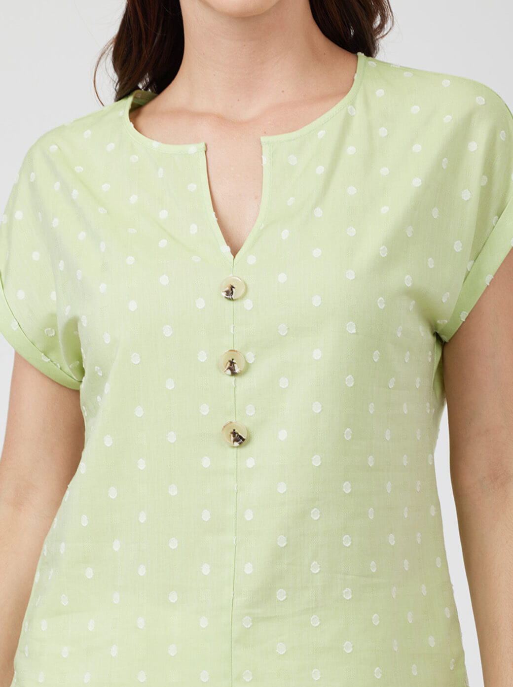 Blusa verde con escote redondo Esenciales