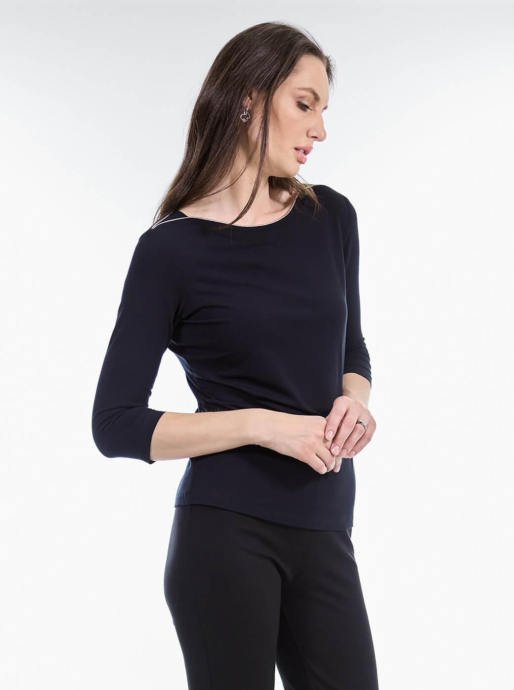 Blusa negra Basica