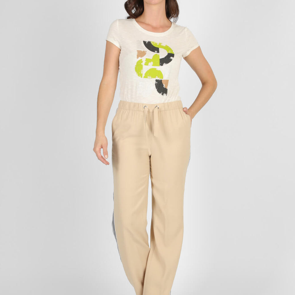 
                      
                        Pantalón beige Libia
                      
                    