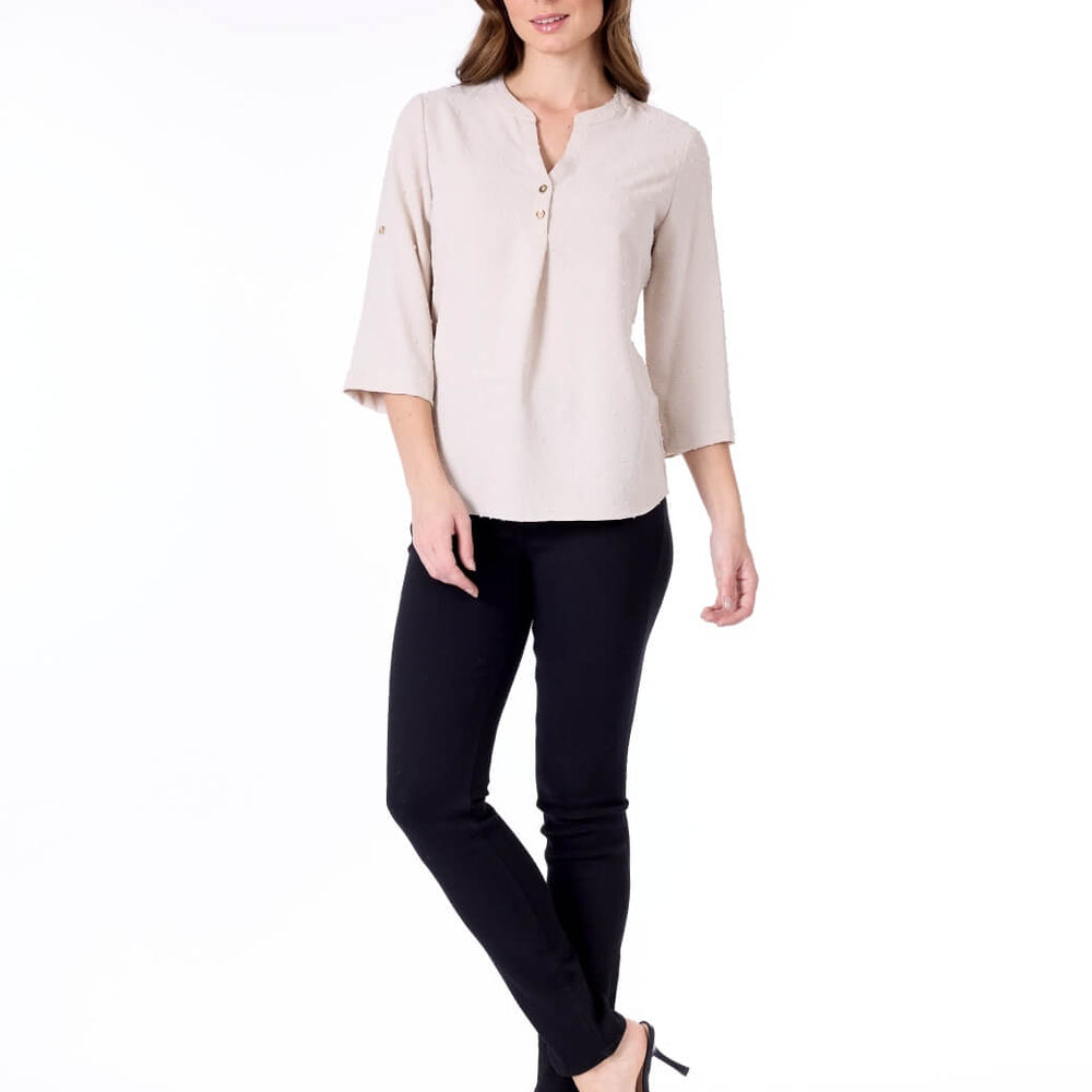 
                      
                        Blusa beige Fiore
                      
                    