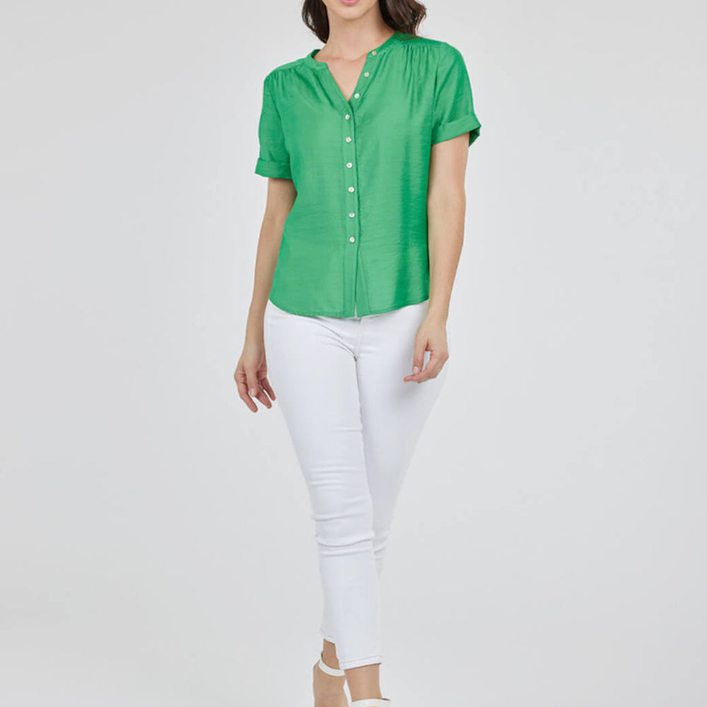 
                      
                        Blusa verde Genove
                      
                    