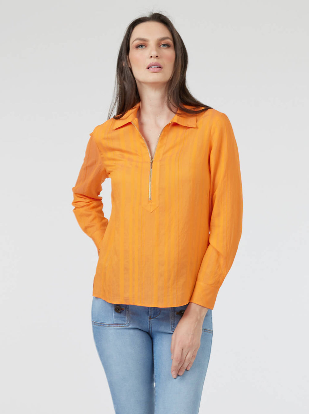 Blusa naranja Esenciales