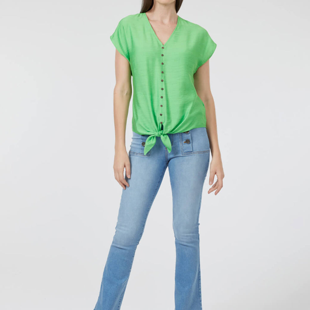 
                      
                        Blusa verde con hombro caído Esenciales
                      
                    