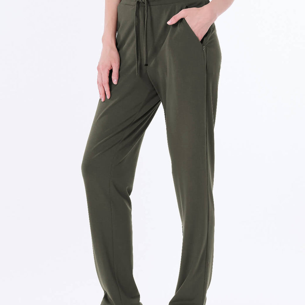 
                      
                        Pants olivo Comfort
                      
                    