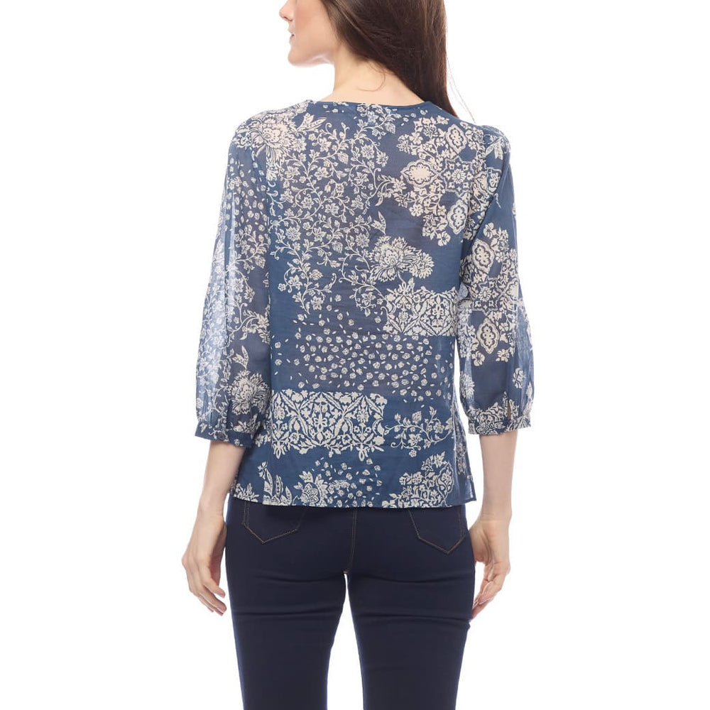 
                      
                        Blusa azul estampada Julene
                      
                    