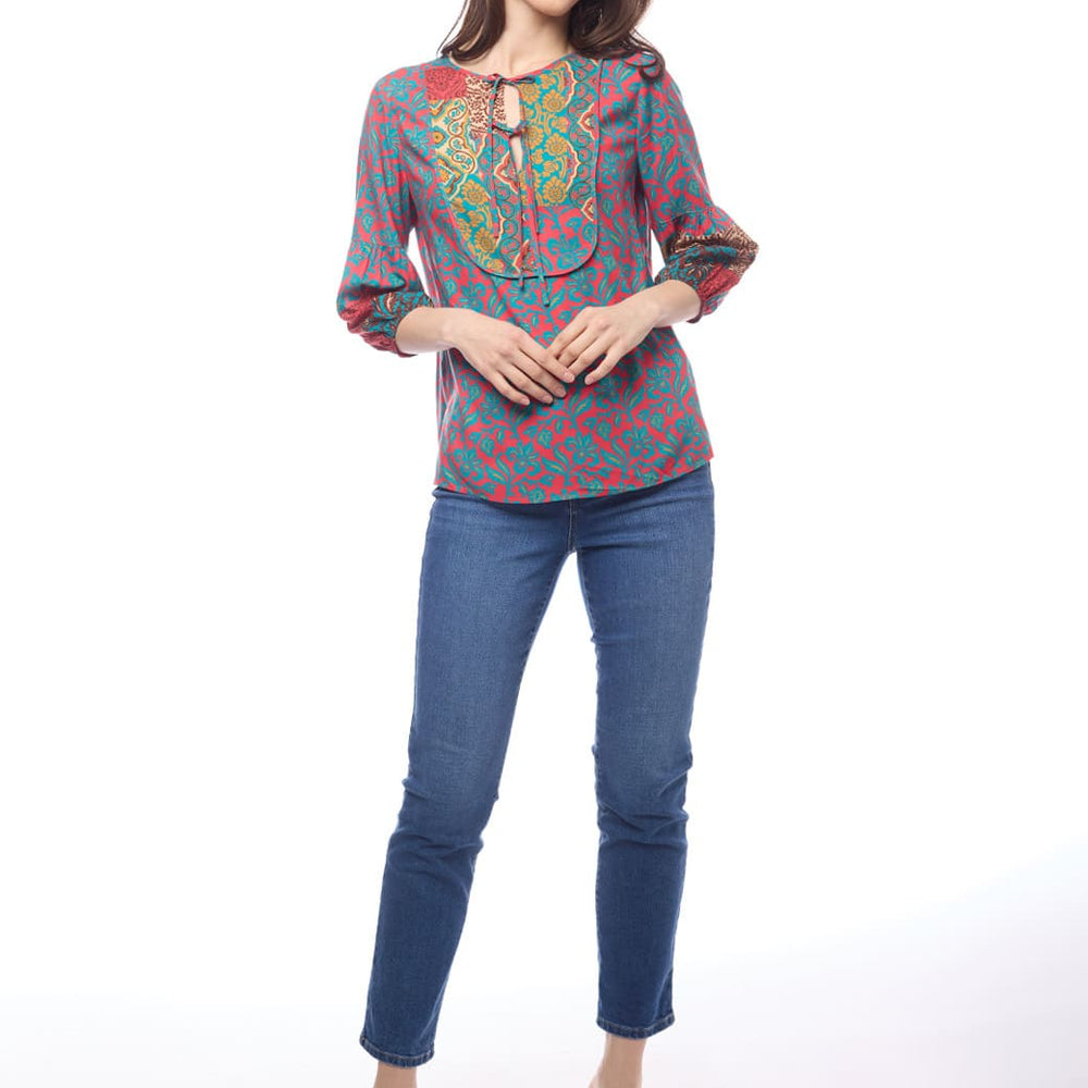 
                      
                        Blusa Multicolor Karola
                      
                    