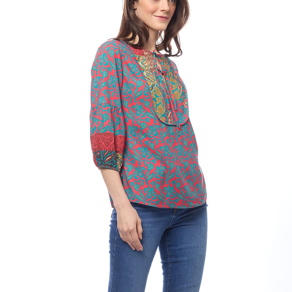 
                      
                        Blusa Multicolor Karola
                      
                    