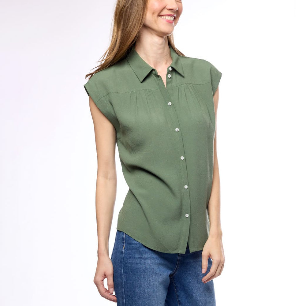 
                      
                        Blusa verde Yasbeth
                      
                    