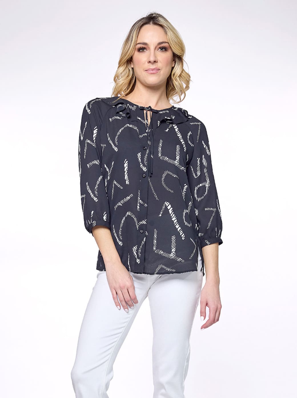 Blusa negro con escarola Esenciales