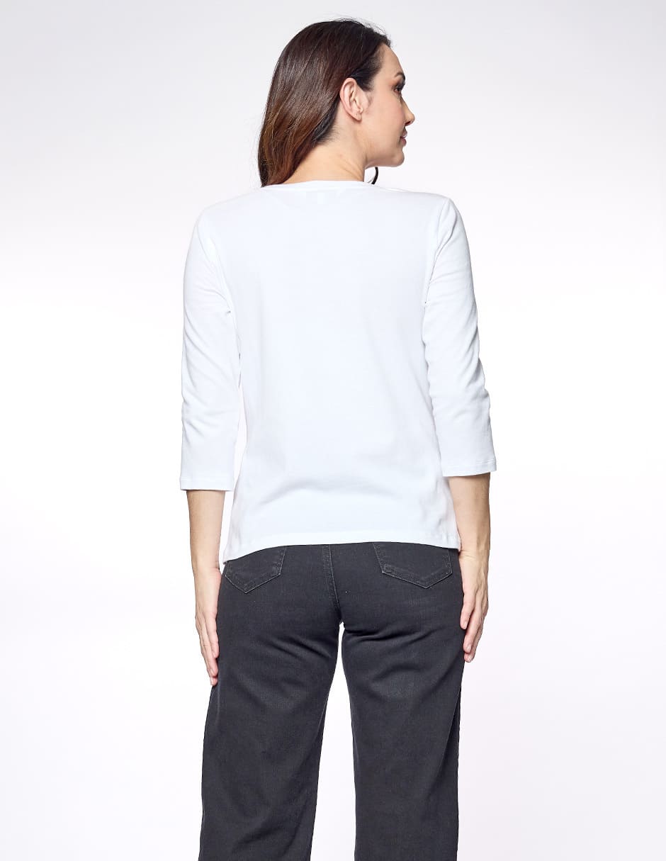 Blusa blanca escote bordado Esenciales