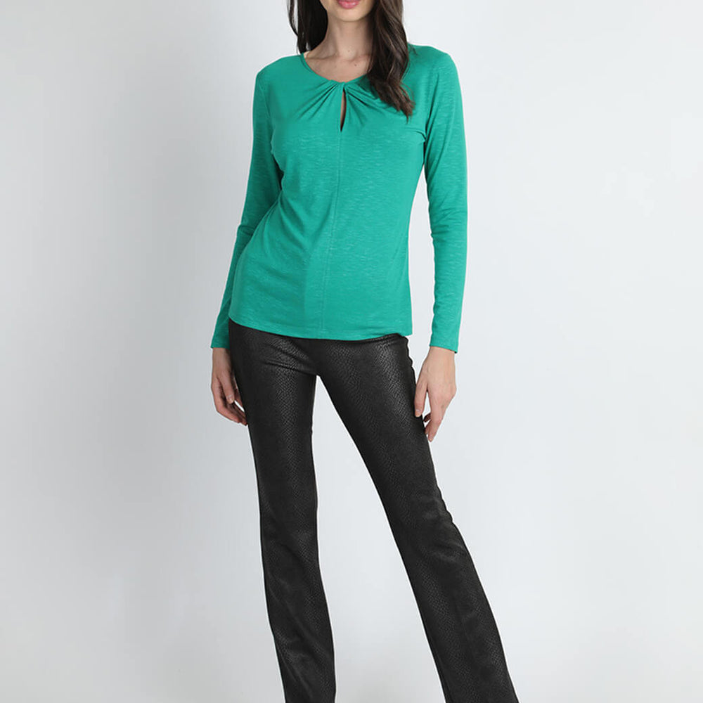 
                      
                        Blusa verde Gloria
                      
                    