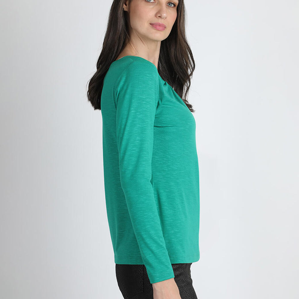 
                      
                        Blusa verde Gloria
                      
                    