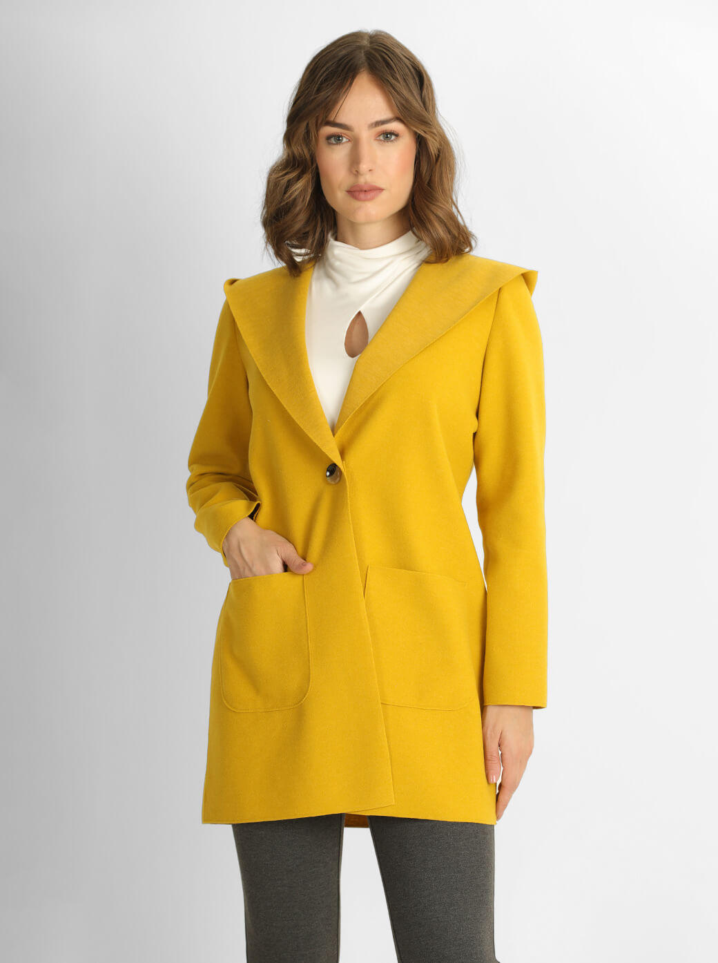 Abrigo amarillo cruzado Esenciales