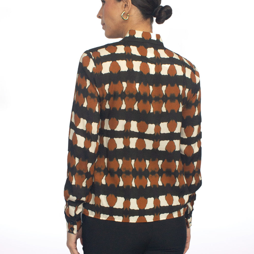 
                      
                        Blusa negra estampada Kelly
                      
                    