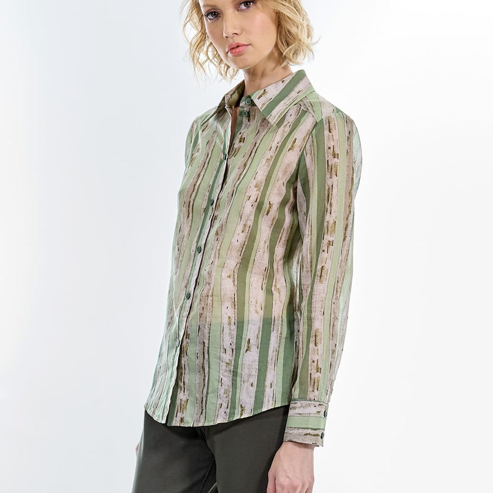 
                      
                        Blusa verde Lorelei
                      
                    