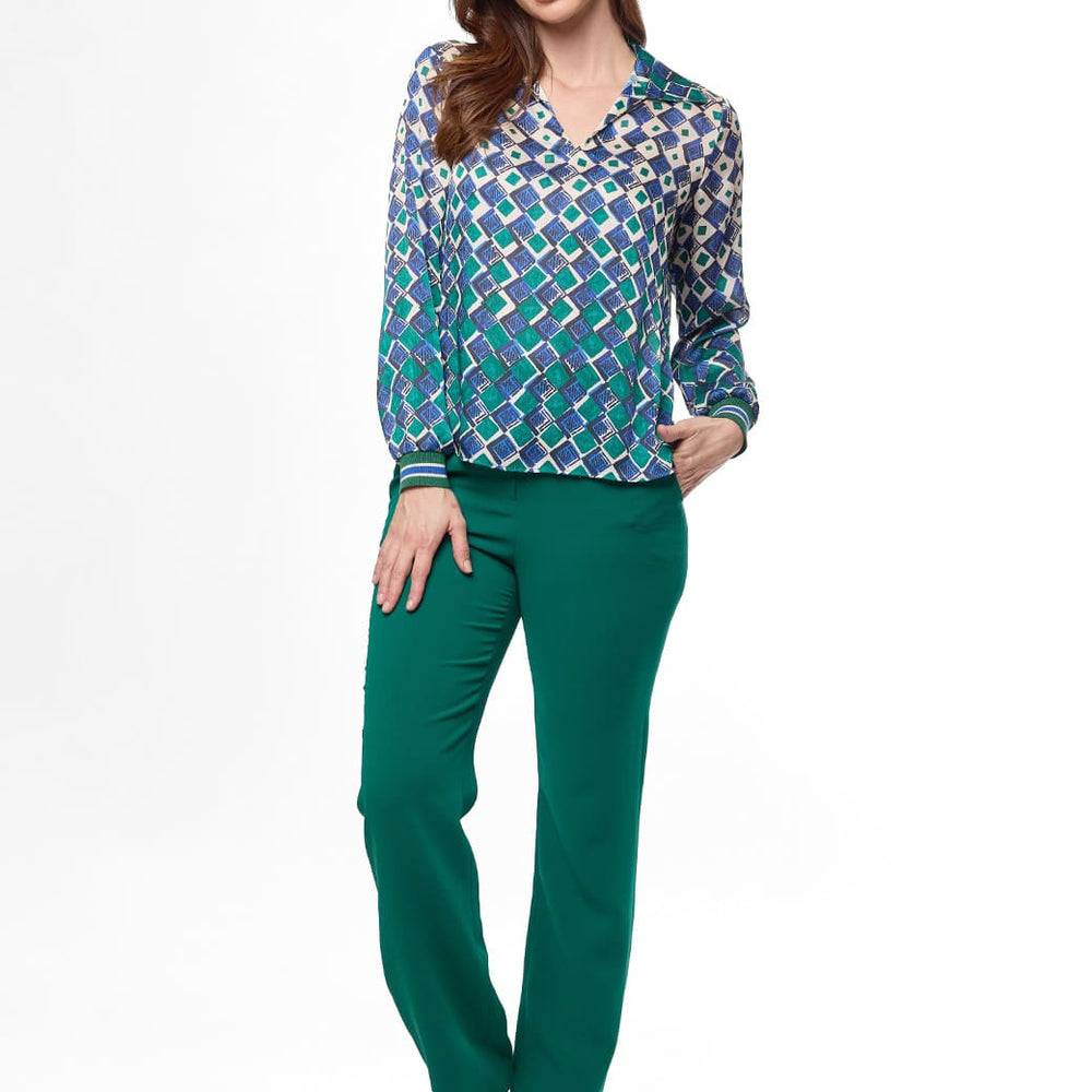 
                      
                        Blusa verde Perla
                      
                    