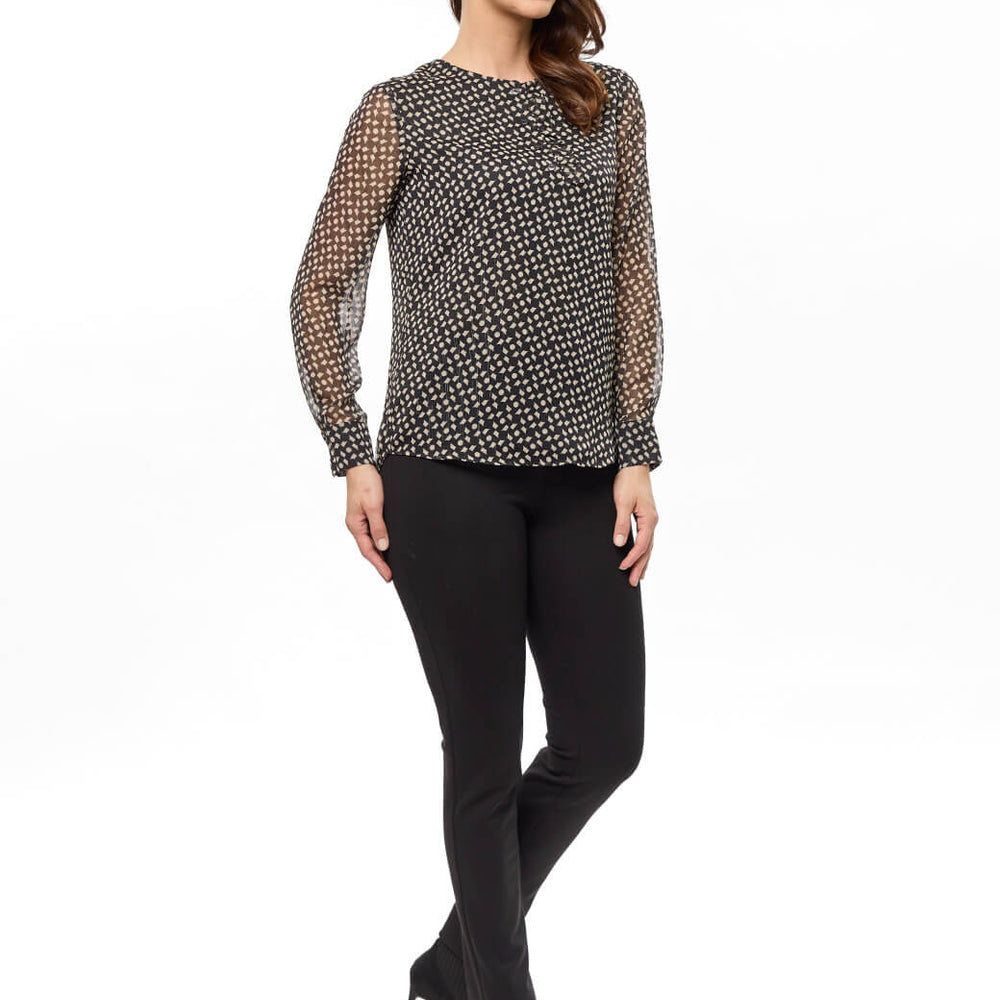 
                      
                        Blusa negra estampada Olenka
                      
                    