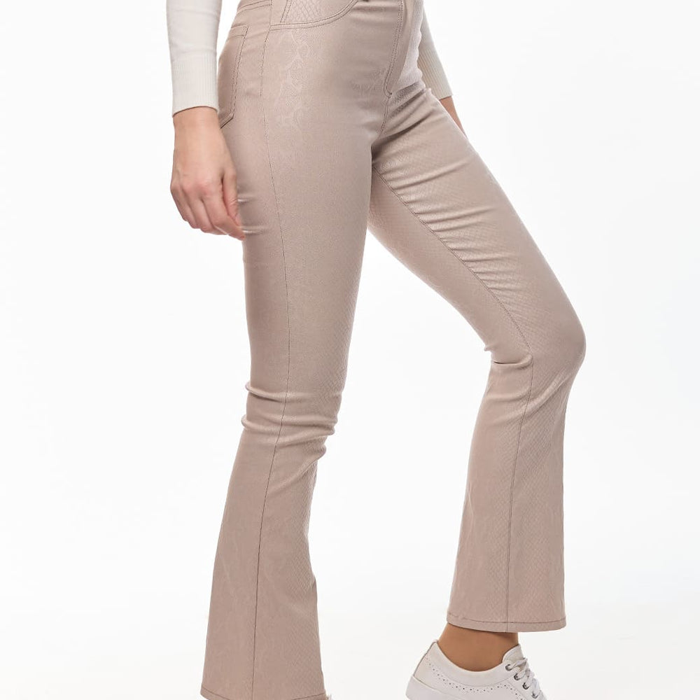 
                      
                        Pantalón beige estampado Esenciales
                      
                    