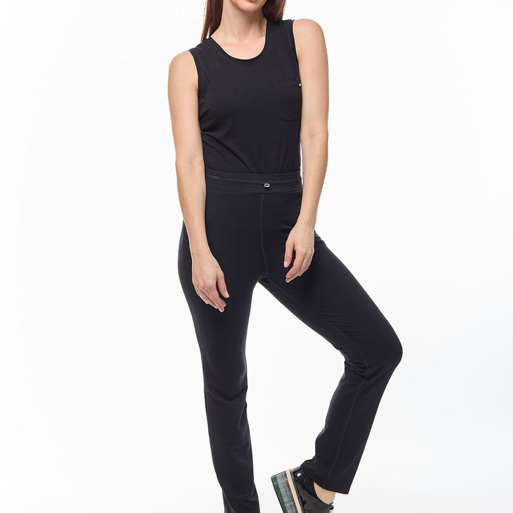 Pants negro con corte Comfort