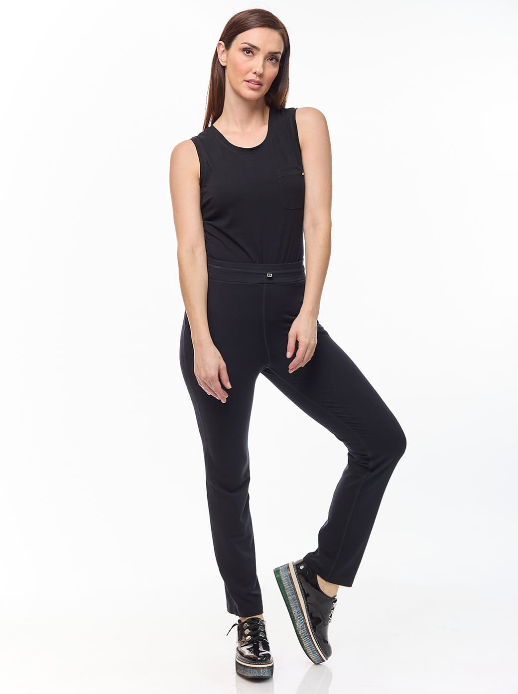 Pants negro con corte Comfort