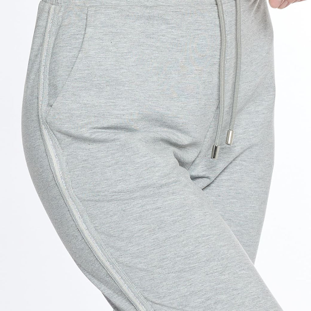 
                      
                        Pants gris con jareta Comfort
                      
                    