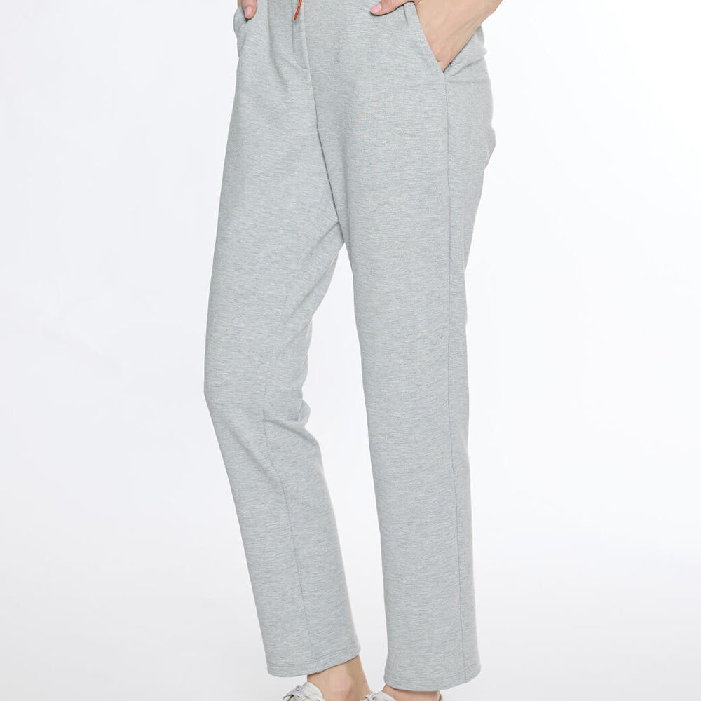 
                      
                        Pants gris Comfort
                      
                    