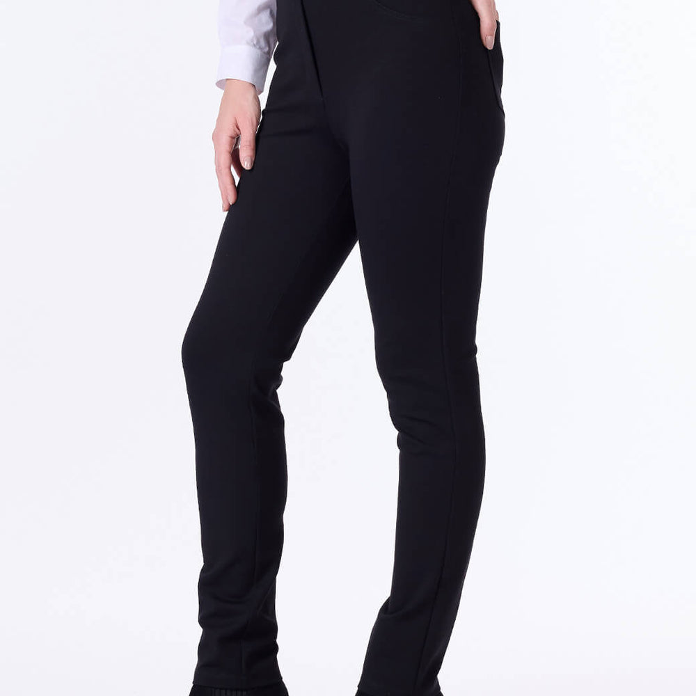 
                      
                        Leggings negro bolsa parche Básico
                      
                    