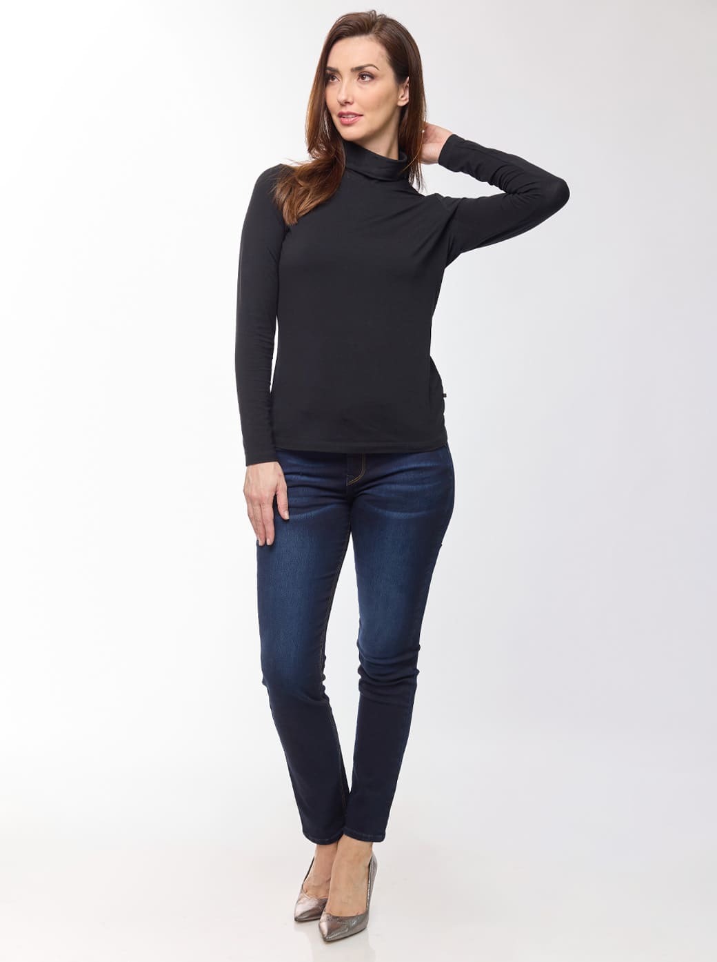 Jeans con blusa negra deals