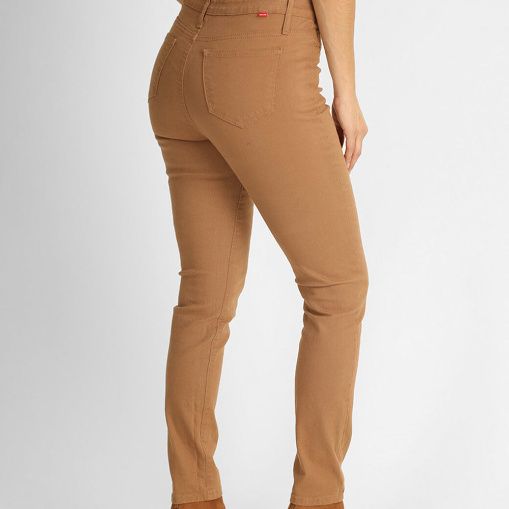 
                      
                        Skinny jeans camel
                      
                    